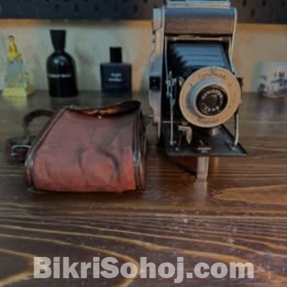 Antique vintage camera from 1940's